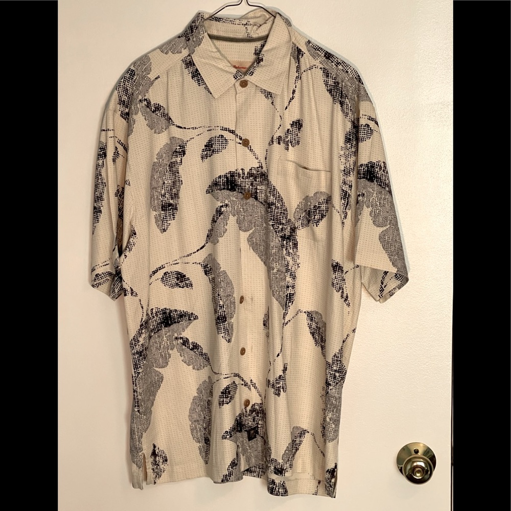 Tommy Bahama 100% Camp Shirt Size Large